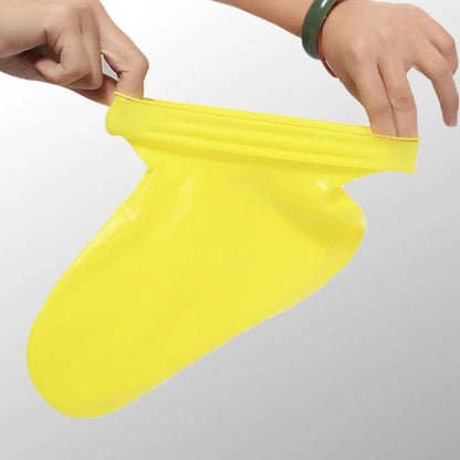 📢📢40% OFF !! ⏰ Waterproof Rain Shoe Cover – Non-slip sole & easy on/off – Reusable. perfect for wet weather or muddy walks – fits most shoes. keeps feet dry 🌧️(BUY 1 GET 1 FREE)